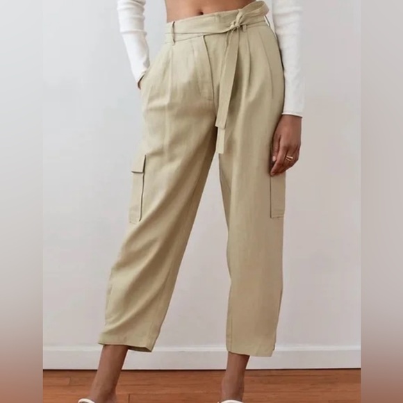Aritzia Wilfred Kafka Linen Cargo Pants Beige - Picture 1 of 6